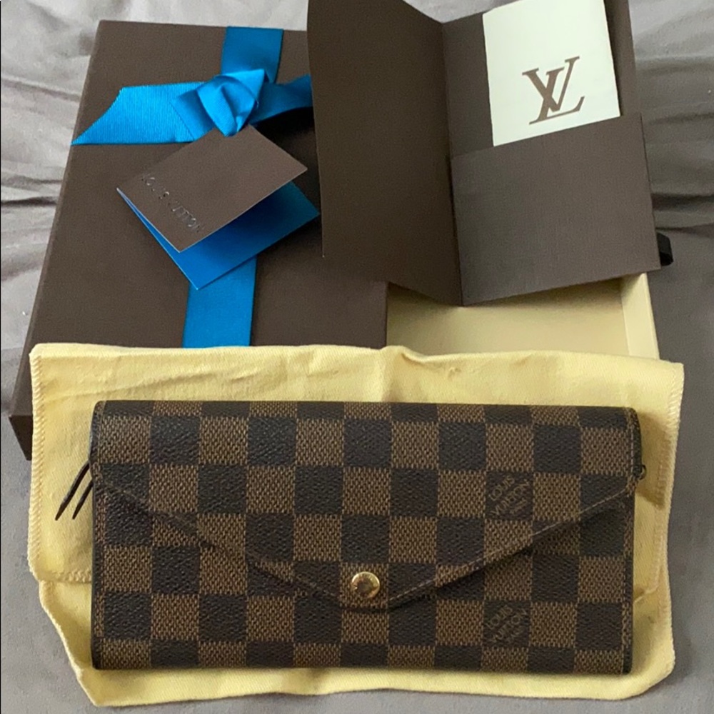 Louis Vuitton Josephine Wallet